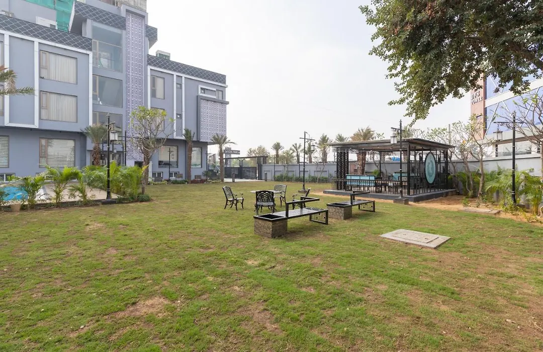 Elite Park Inn-1